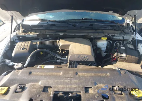 2022 Ram 1500 Classic Tradesman 4X2 6'4 Box из США, поврежденный, VIN 1C6RR6FG2NS139229